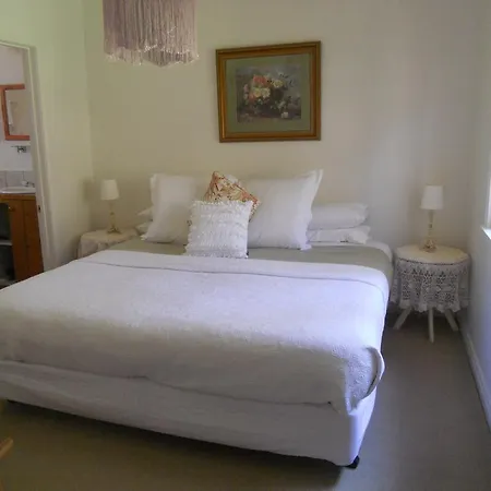 Astley Cottage Daylesford Room photo